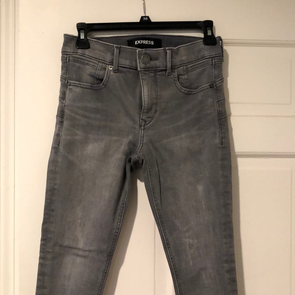 Grey skinny jeans